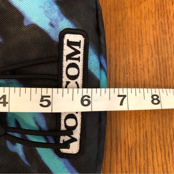 VOLCOM Black/Blue/Purple, Fanny Pack, 12.5” X 6.5” - Picture 3 of 8